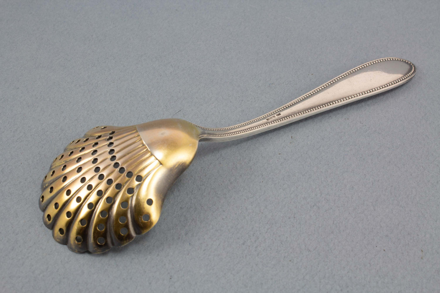 Antiker Zuckerstreulöffel von WMF, Teesieb