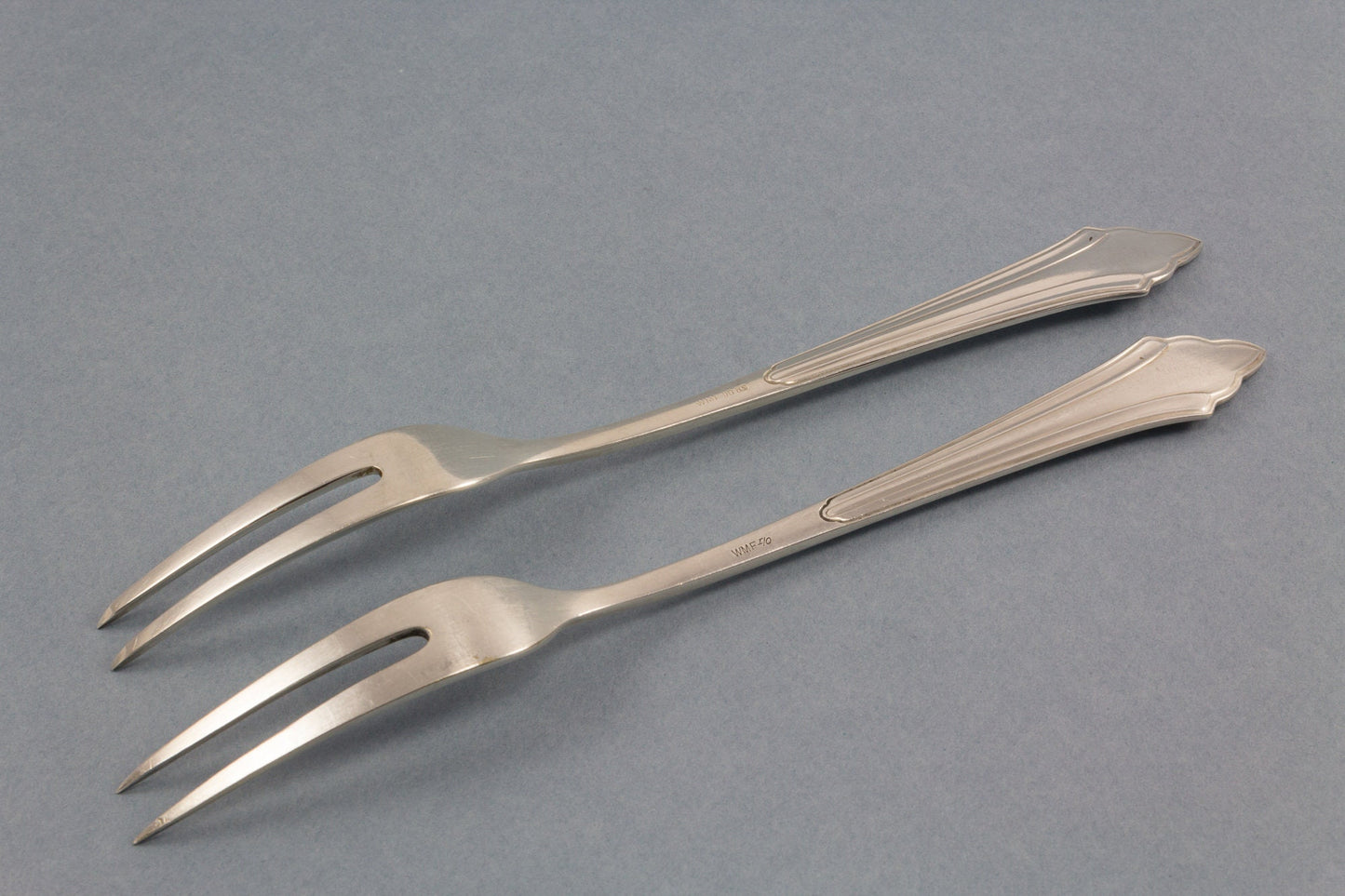 2 schöne Fleischgabeln von WMF im Fächermuster, WMF 900