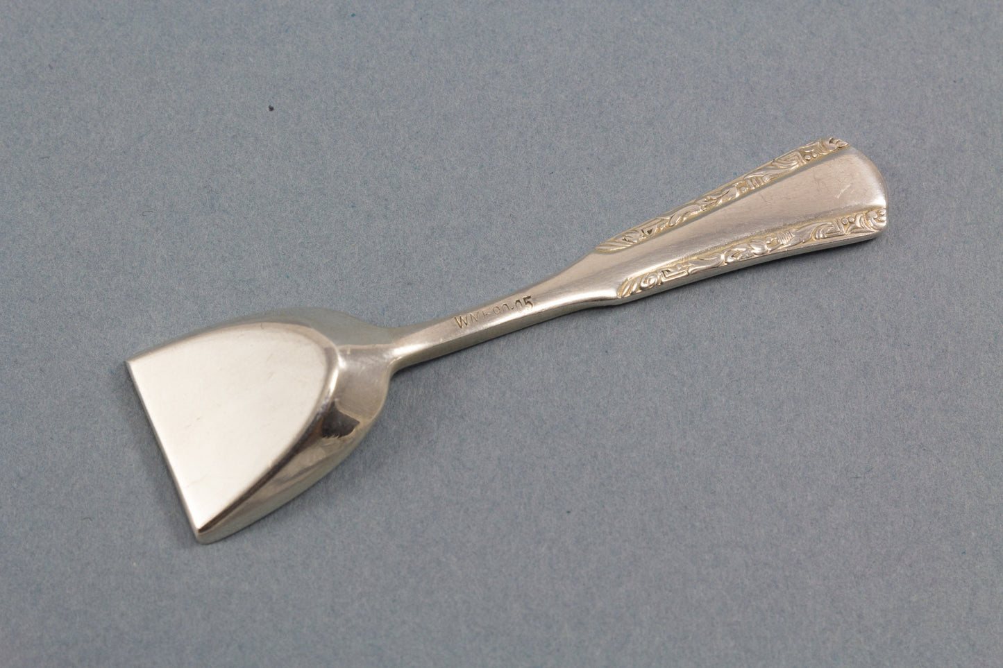 Kleiner Salzlöffel von WMF, Gewürzlöffel, WMF 2000