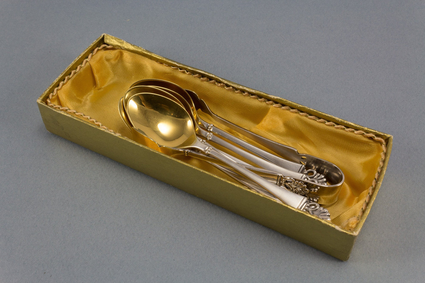 Versilberte Mokkalöffel mit passender Zuckerzange, Wilkens Florentiner