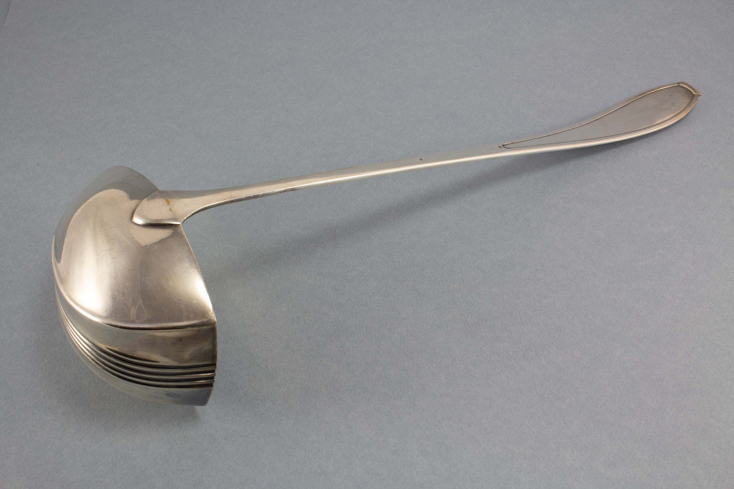 Versilberte Punschkelle von WMF, Jugendstil, große Suppenkelle, WMF 300, Albin Müller 1909