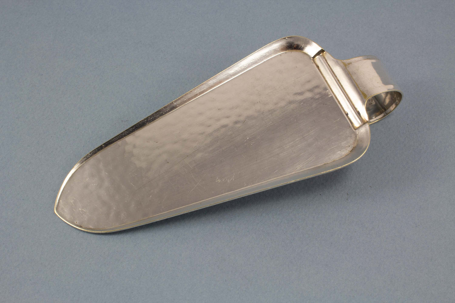 Vintage Gebäckheber, versilbert, Hammerschlag