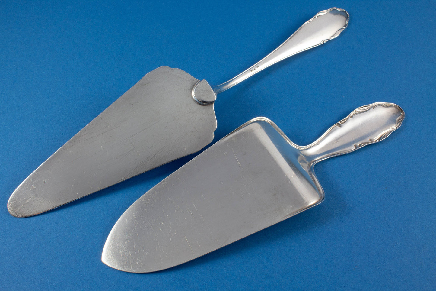 Versilberter Tortenheber mit dem passenden Gebäckheber von WMF, WMF 2200