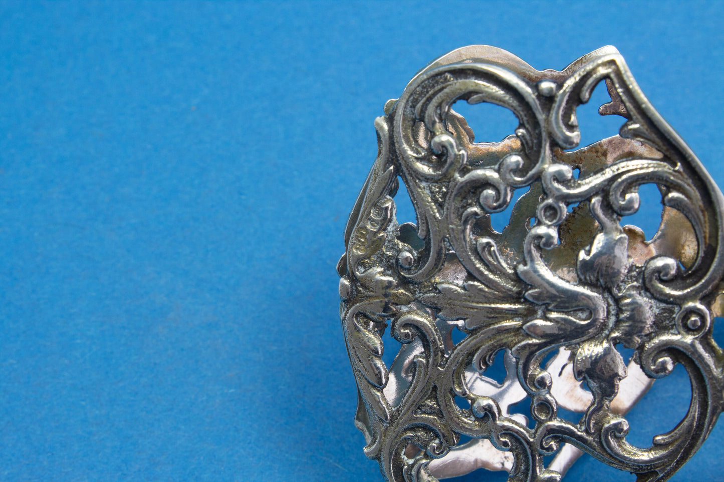 Große silberne Gebäckzange aus 800er Silber, Jugendstil