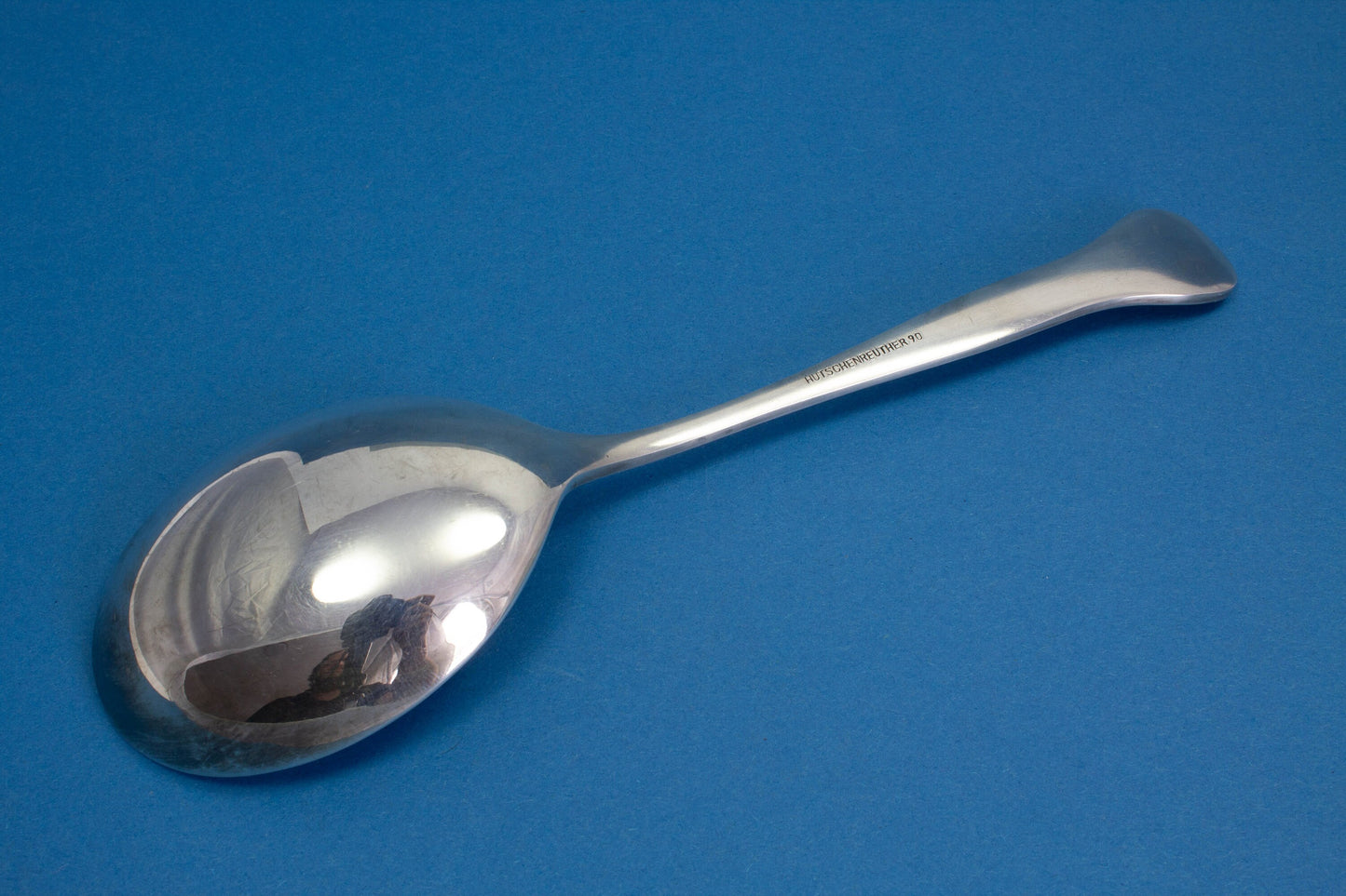Seltener Servierlöffel von Hutschenreuther mit außergewöhnlichen Jugendstilverzierungen
