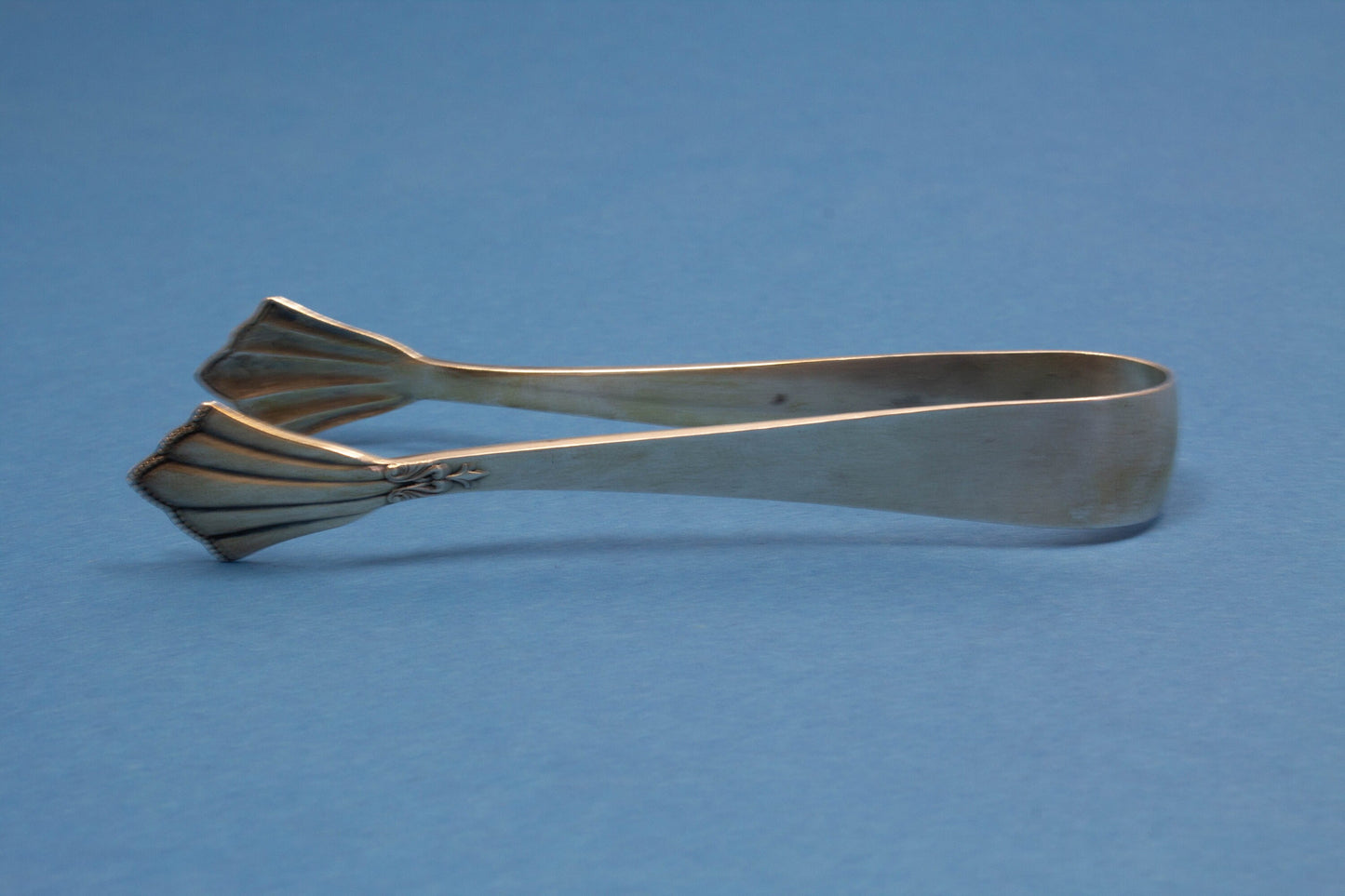 Großes Besteck Set für 6 Personen im Fächermuster, 2 Tortenheber, Zuckerzange, 6 Teelöffel, 6 Kuchengabeln, WMF 900 Fächer