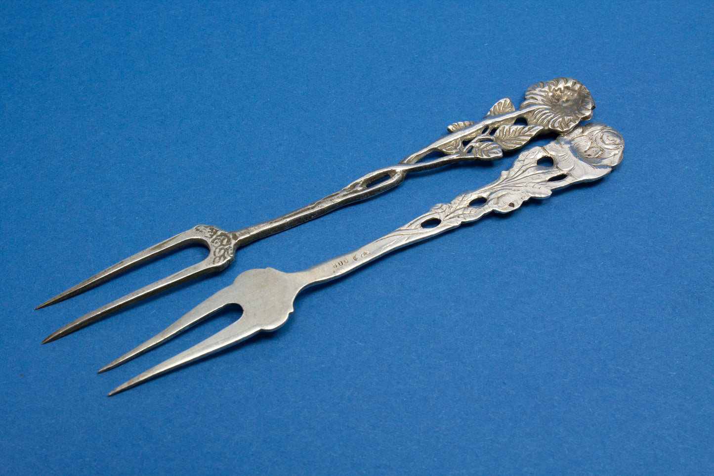 2 Cocktailgabeln aus Silber, Hildesheimer Rose