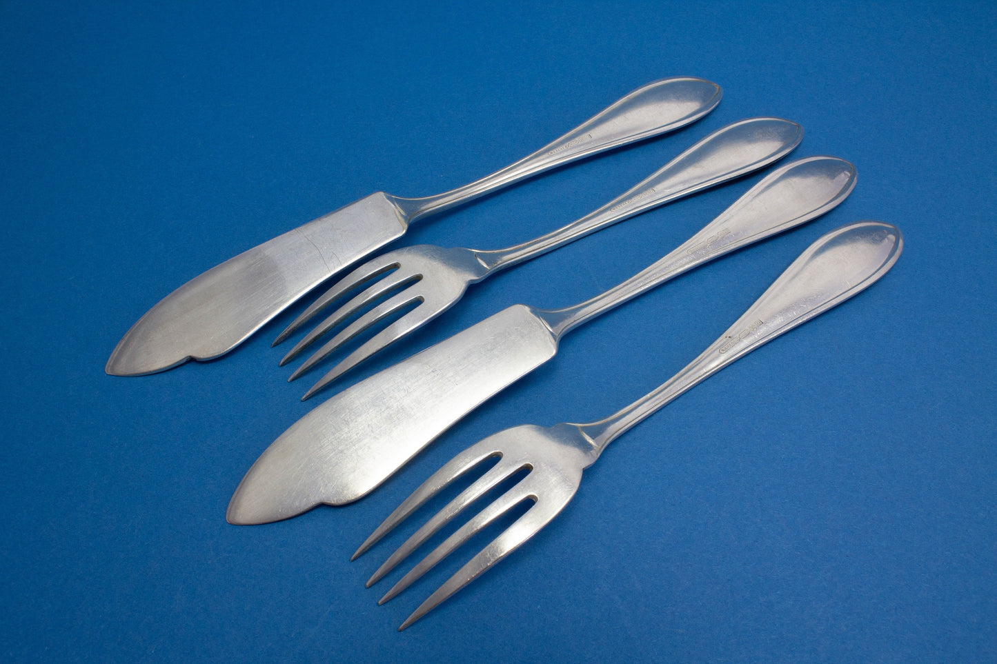 Fischbesteck für 2 Personen, Candle light Dinner, 2 Fischgabeln, 2 Fischmesser