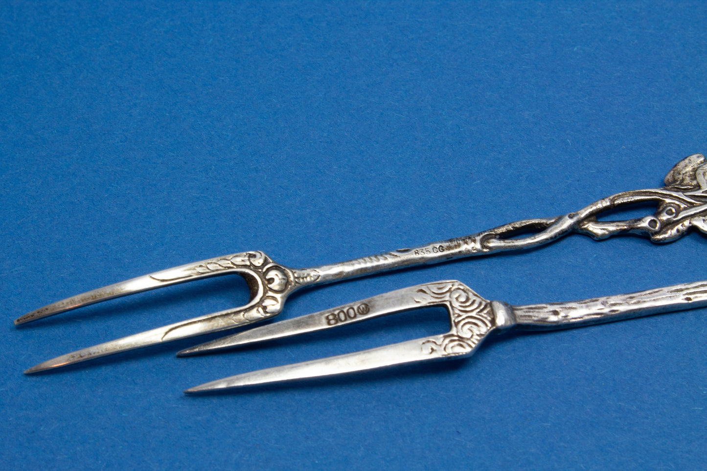 2 Cocktailgabeln aus Silber, Hildesheimer Rose