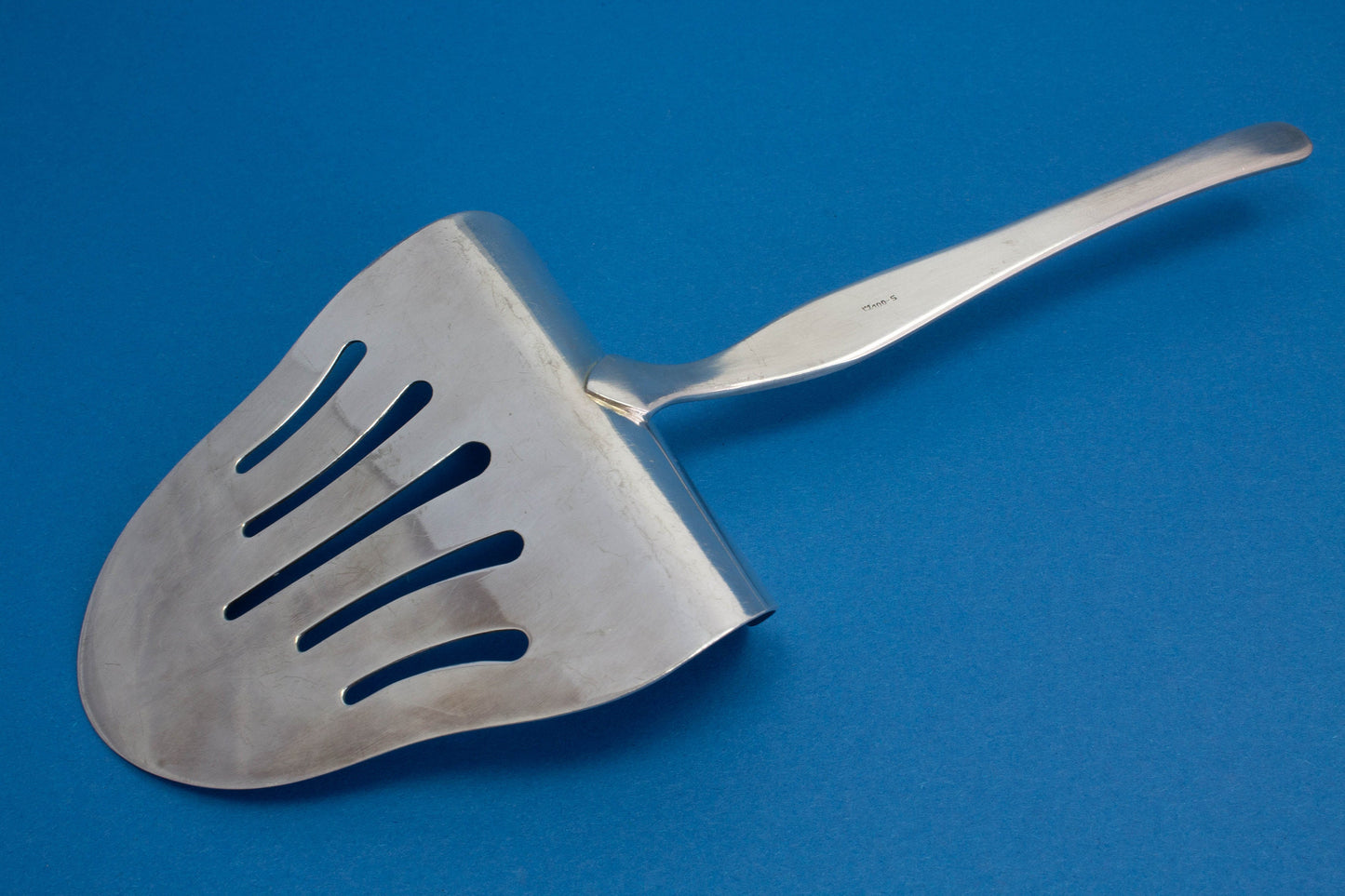 Versilberter Spargelheber