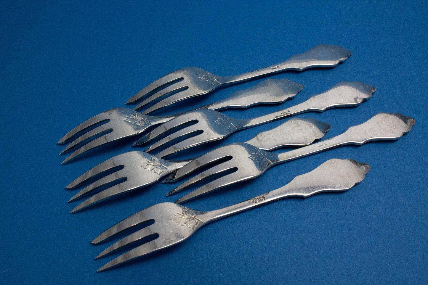 6 versilberte Kuchengabeln mit dem schönen Ostfriesenmuster, Robbe und Berking