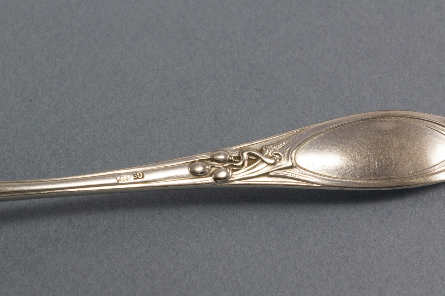 6 versilberte Teelöffel im Jugendstil, Kirschen