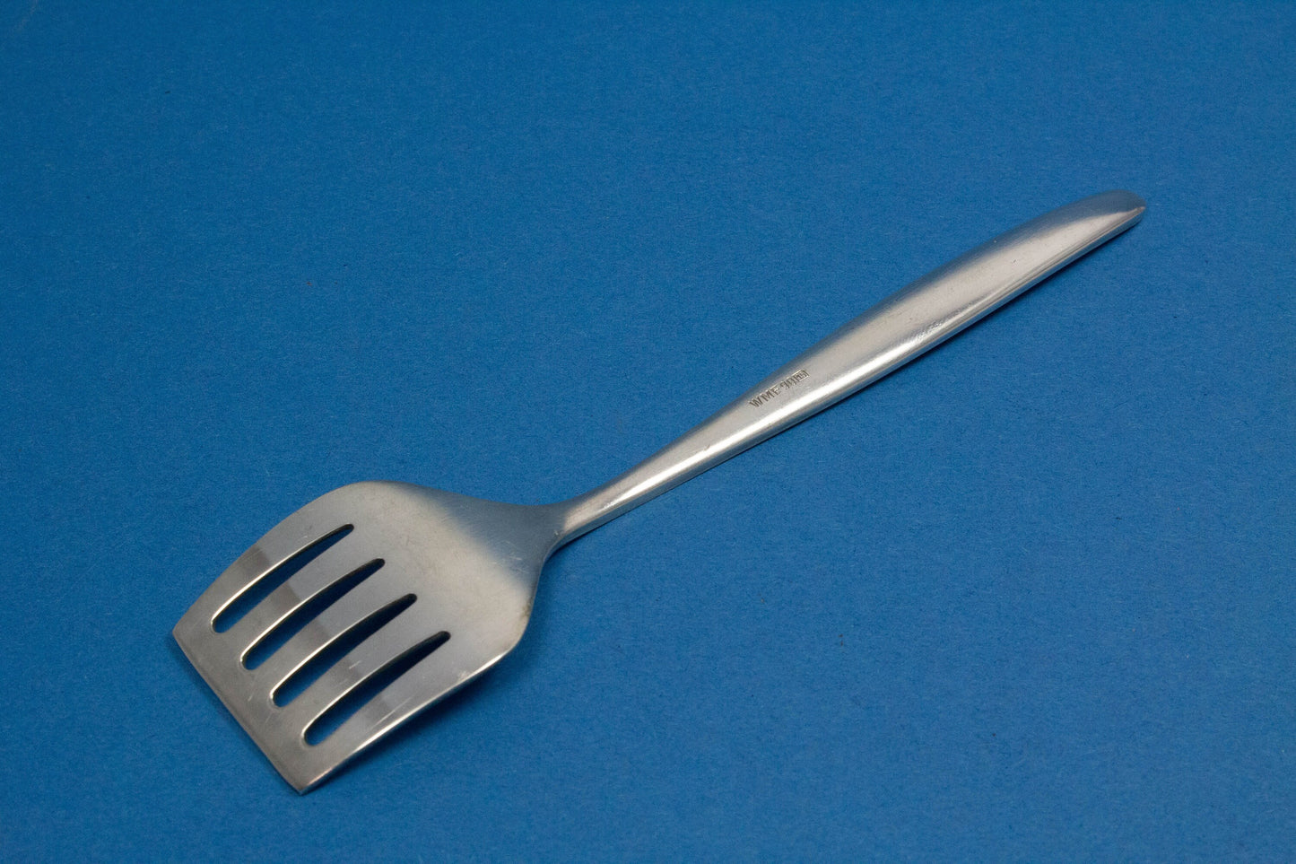 Versilberter Sardinenheber von WMF Stockholm