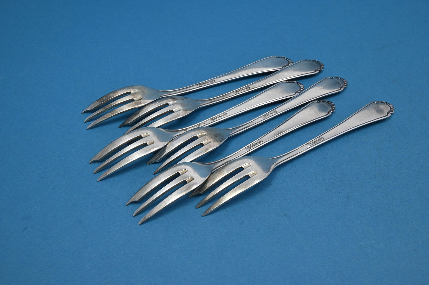 6 schöne Kuchengabeln, versilbert