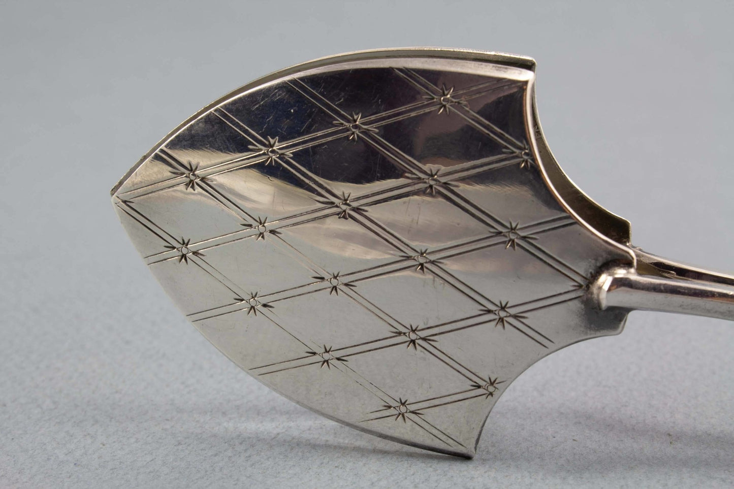 Schöne, versilberte Gebäckzange, Jugendstil, Hoka - Löffelland