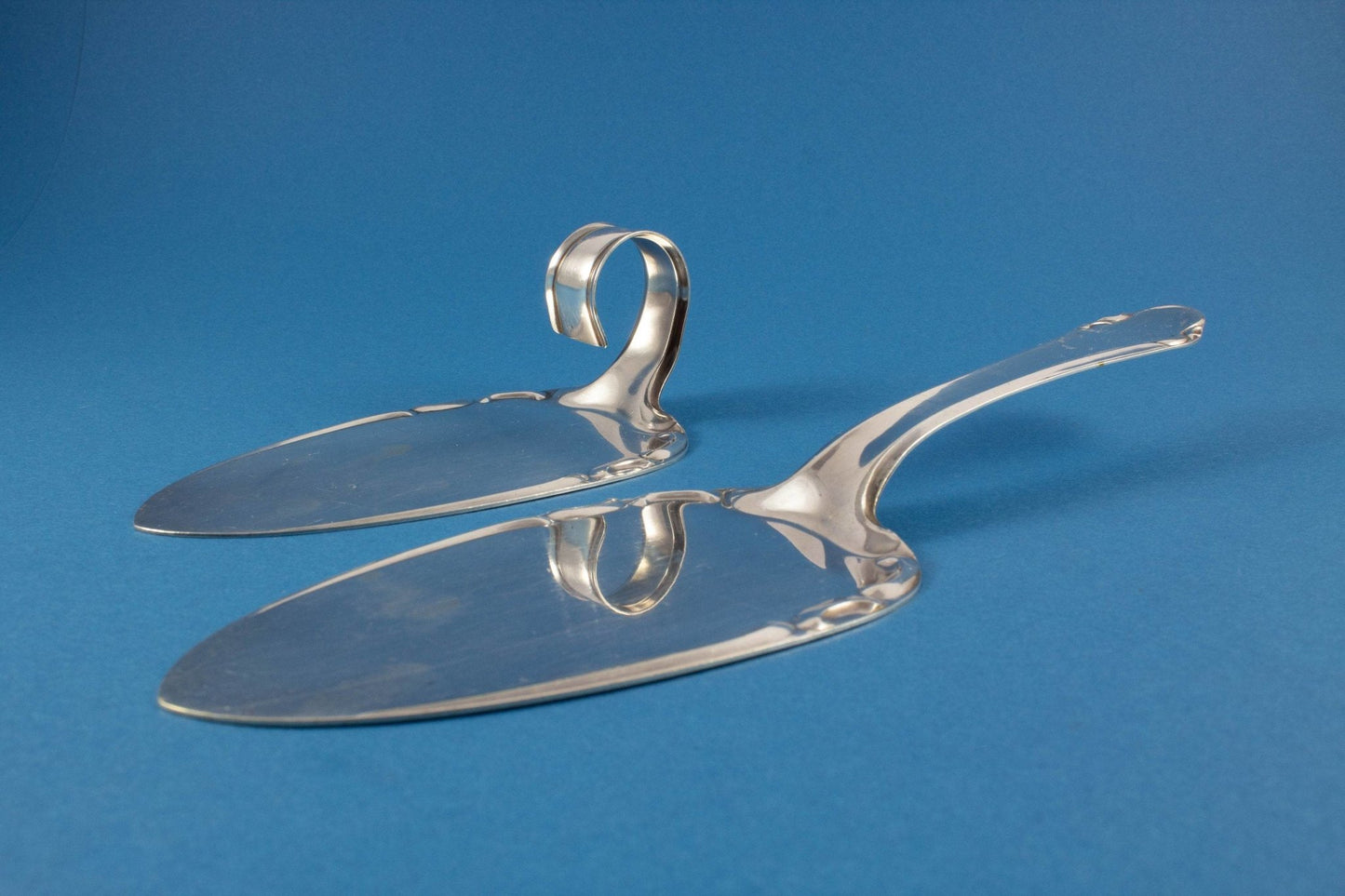 Versilberter Tortenheber mit dem passenden Gebäckheber - Löffelland