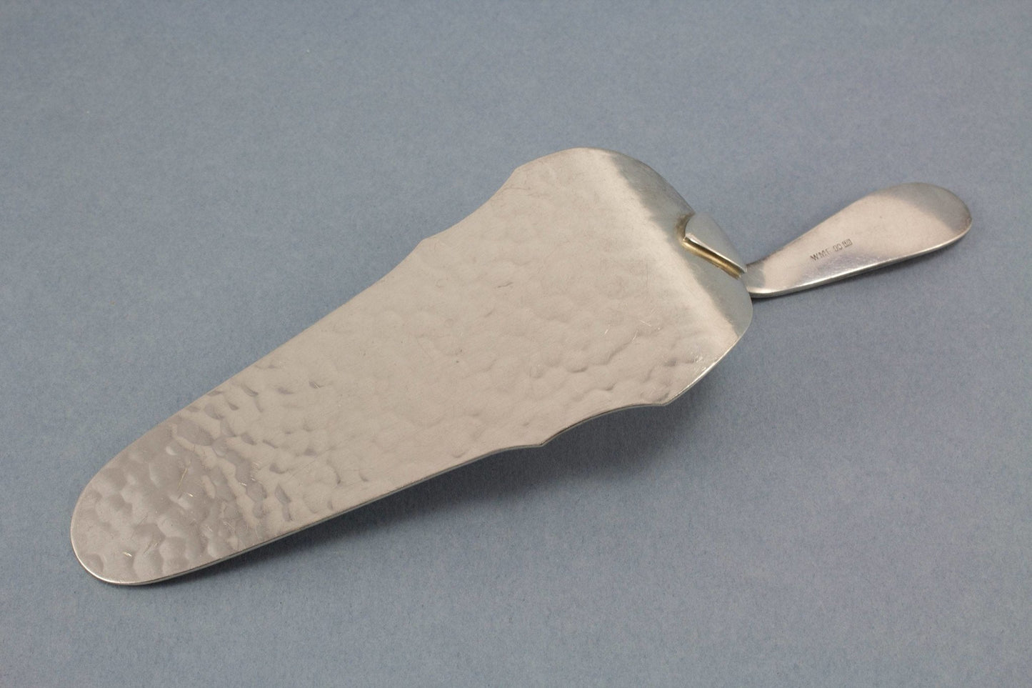 Vintage Gebäckheber, WMF, versilbert, Hammerschlag - Löffelland