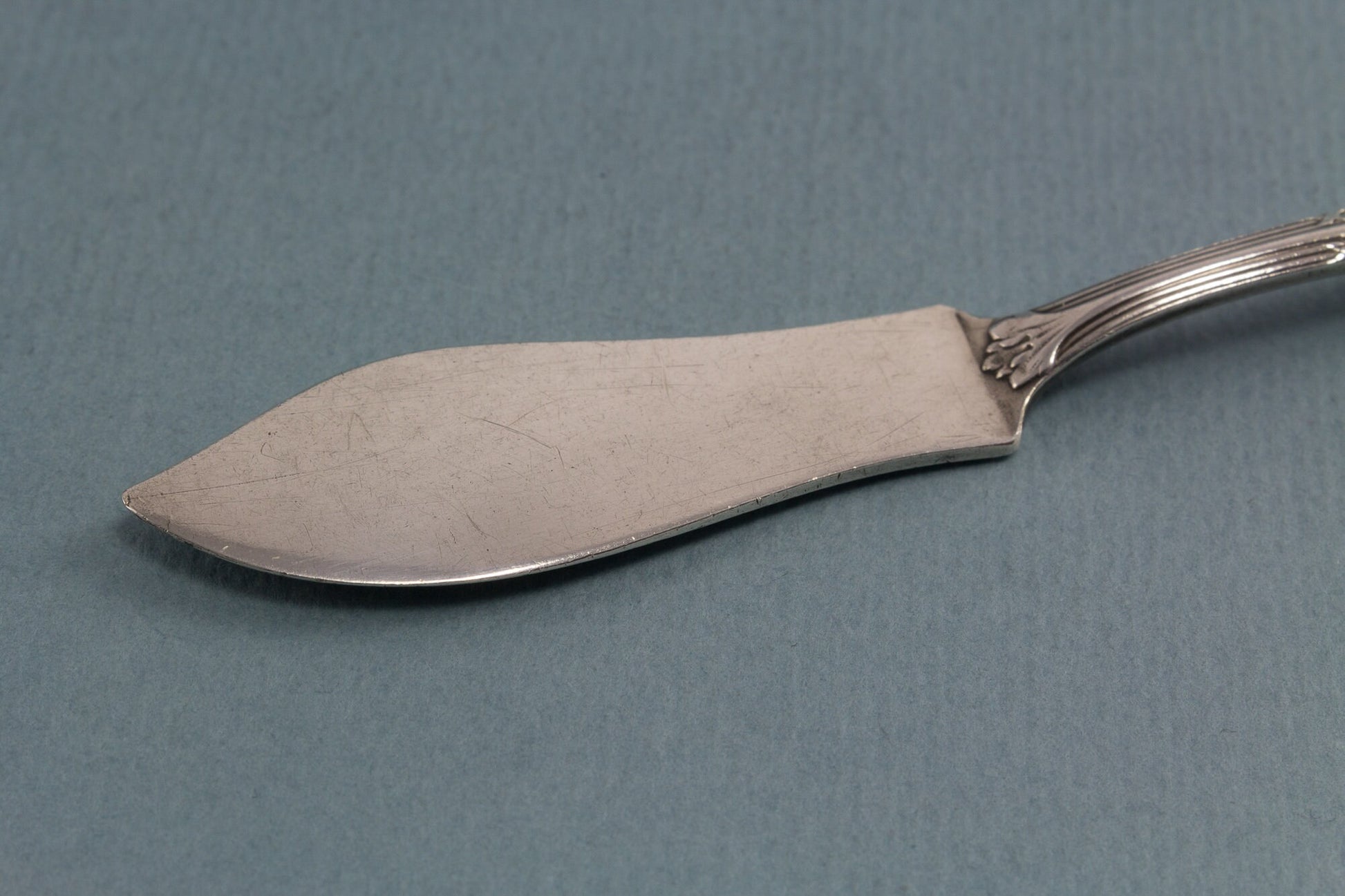 Seltenes Messer, Kaviarmesser, WMF 200, Louis XVI, gekreuzte Bänder