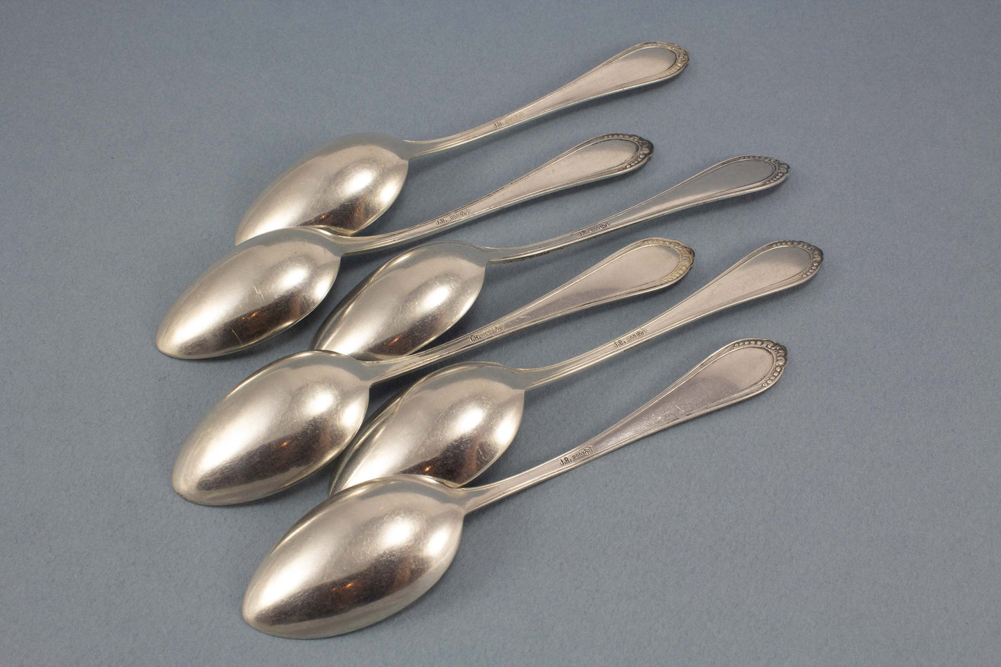 6 Teelöffel im Jugendstil-Muster, 800er Silber