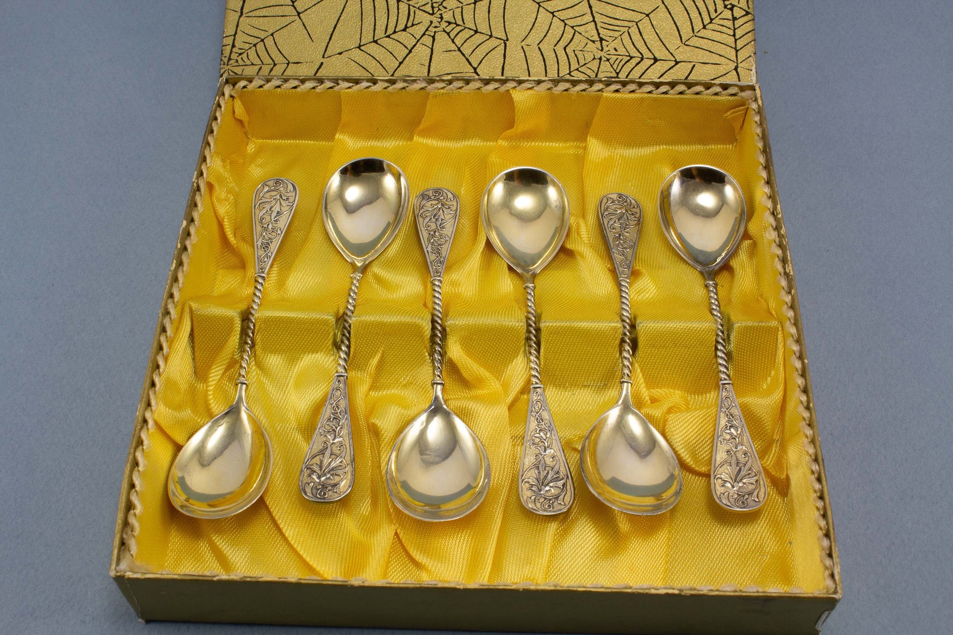 6 antike Eierlöffel aus 800er Silber, vergoldet, florales Jugendstil Muster, um 1900, Silberbesteck, M.J. Rückert
