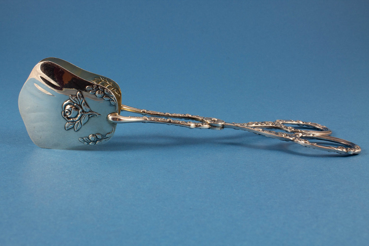 Wonderful silver pastry tongs from the Reiner brothers with a fine floral pattern