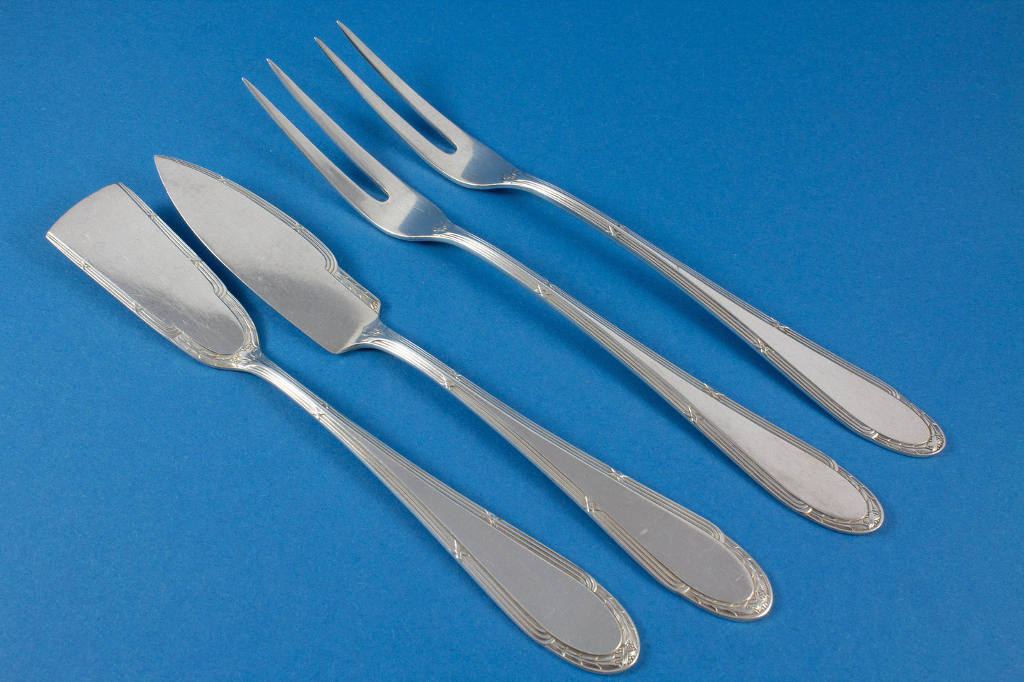 Silver-plated serving cutlery set, cheese knife, butter knife