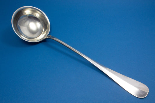 Große versilberte Suppenkelle von Clarfeld um 1900