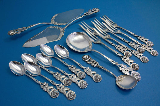 Silvered tea time set with rose pattern for 6, cake server set