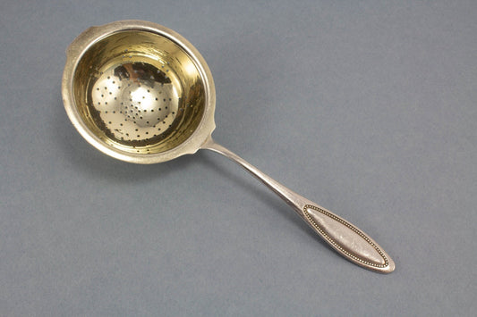 Versilbertes Teesieb mit Perlrand, Vintage Tee Filter - Löffelland